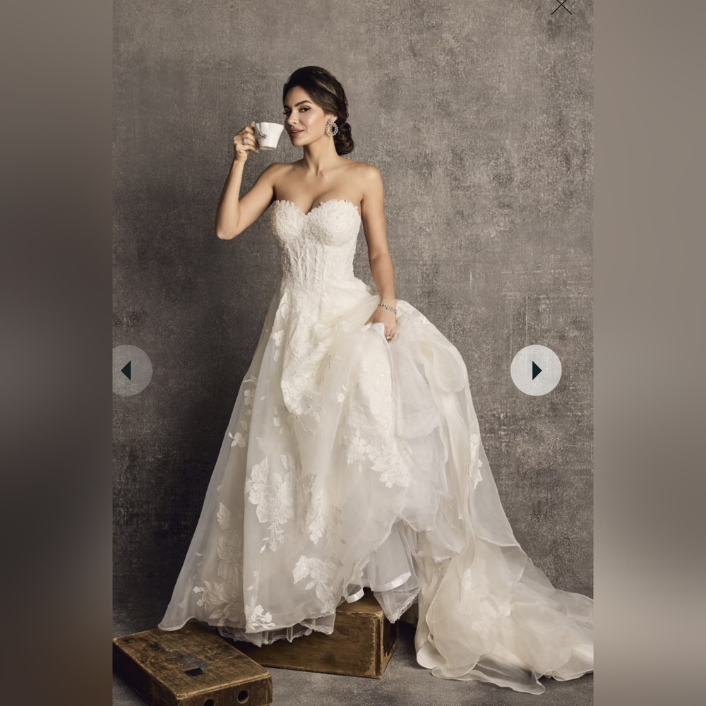 Oleg Cassini Wedding Dress With Pockets